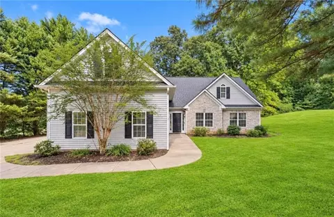 125 Liberty Dr, Jefferson, GA 30549