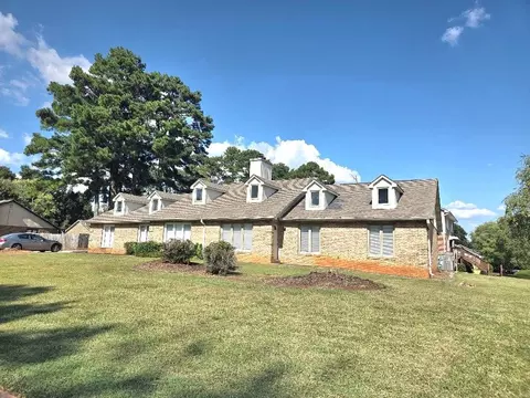 2118 Fieldstone View Ct, Conyers, GA 30013