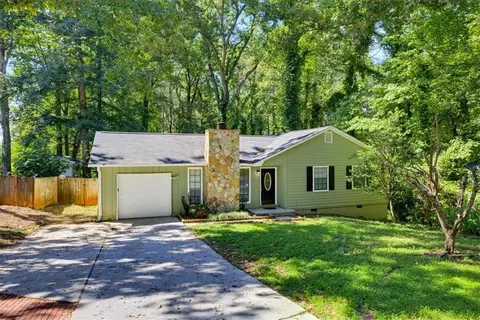 2503 Hewatt Rd, Snellville, GA 30039