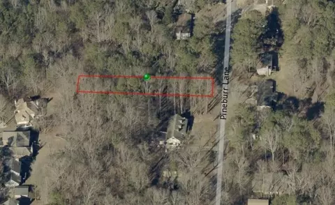 480 Pineburr Ln, Stone Mountain, GA 30087