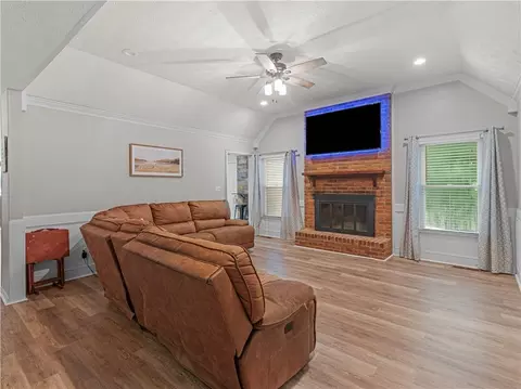 Living - 185 Briar Patch Rd, Covington, GA 30014 photo 2 of 4