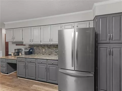 Kitchen - 185 Briar Patch Rd, Covington, GA 30014 photo 2 of 4
