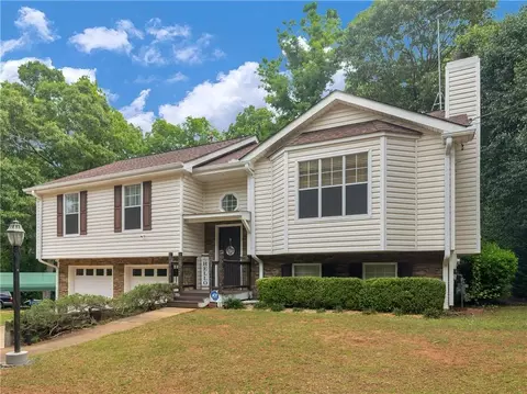 Exterior - 100 Sable Cir, Covington, GA 30016 photo 2 of 11