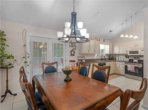 Dining - 100 Sable Cir, Covington, GA 30016 photo 1 of 4