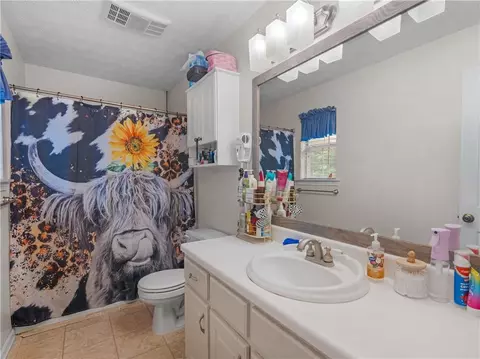 Bath - 100 Sable Cir, Covington, GA 30016 photo 2 of 2
