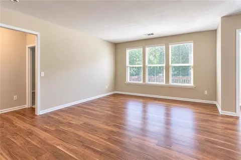 Living - 3566 Ashby Pond Ln, Duluth, GA 30097 photo 4 of 10