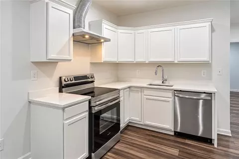 Kitchen - 3566 Ashby Pond Ln, Duluth, GA 30097 photo 3 of 3