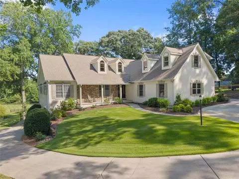 5825 Sweetbottom Ln, Clermont, GA 30527