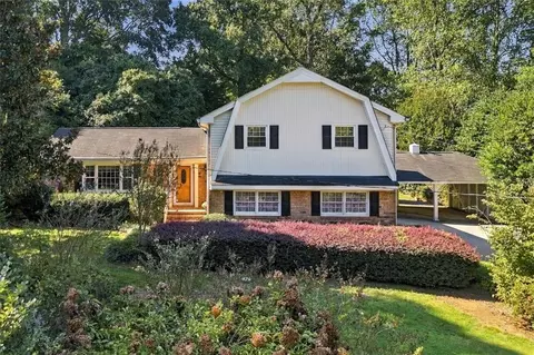 2051 Hemlock Trl, Snellville, GA 30078