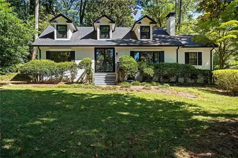 1559 Peachtree Battle Ave NW, Atlanta, GA 30327