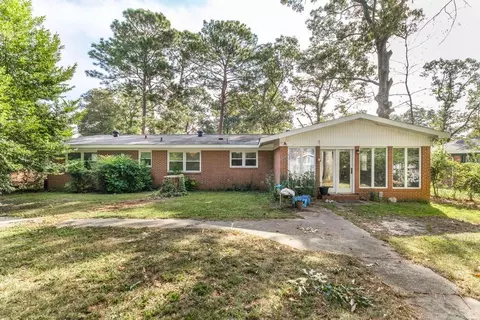 Exterior - 331 Clairmont Dr, Warner Robins, GA 31088 photo 6 of 11