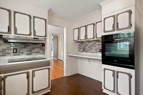 Kitchen - 331 Clairmont Dr, Warner Robins, GA 31088 photo 4 of 5
