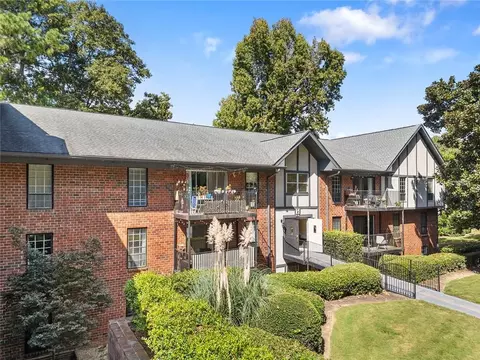 6851 Roswell Rd #H28, Sandy Springs, GA 30328
