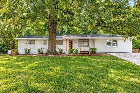 6065 Yucca Dr, Douglasville, GA 30135