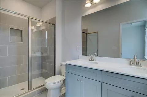 Bath - 2612 Daybreak Ln, Newnan, GA 30265 photo 1 of 1