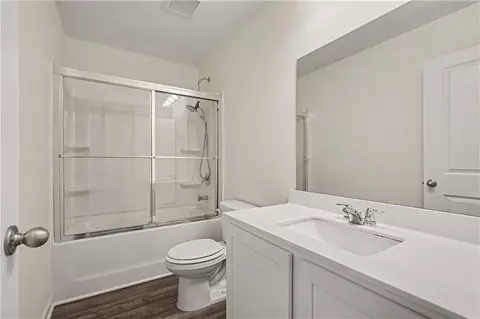 Bath - 121 Hargrave Ave, Bethlehem, GA 30620 photo 1 of 2