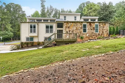 2470 Kingsley Dr NE, Marietta, GA 30062