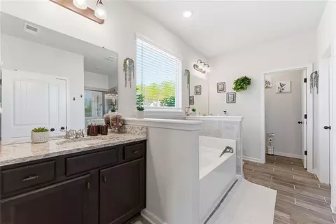 Entry Way - 801 Relic Rdg, Hampton, GA 30228 photo 6 of 13
