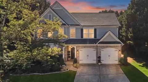 211 Woodview Ln, Woodstock, GA 30188