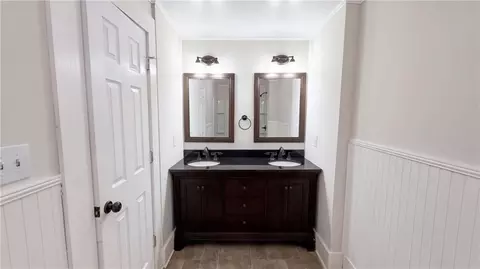 Bath - 289 Almon Rd, Covington, GA 30014 photo 4 of 4