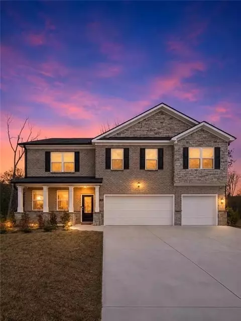 379 Blue Juniper Cir, Loganville, GA 30052