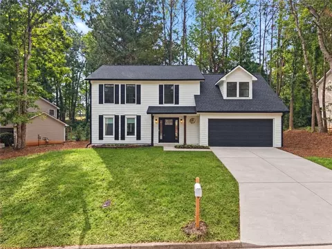 1738 Wedgewood Dr, Stone Mountain, GA 30088