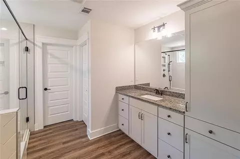 Bath - 2849 Windsor Knoll Dr, Dacula, GA 30019 photo 7 of 9