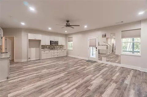 Living - 2849 Windsor Knoll Dr, Dacula, GA 30019 photo 7 of 10