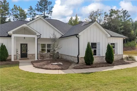 Exterior - 1094 Mcleod Estates Dr, Monroe, GA 30655 photo 2 of 11