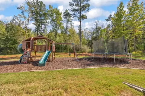 Exterior - 1094 Mcleod Estates Dr, Monroe, GA 30655 photo 9 of 11