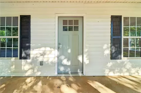 Exterior - 7 Mosley Ln, Buchanan, GA 30113 photo 3 of 6