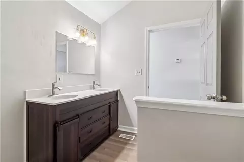 Bath - 7 Mosley Ln, Buchanan, GA 30113 photo 3 of 6