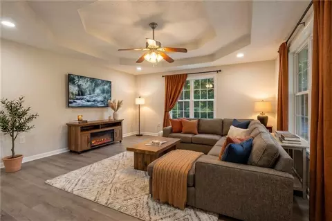 Living - 7 Mosley Ln, Buchanan, GA 30113 photo 1 of 7