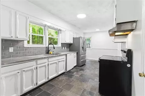 265 Winding Stream Trl, Hampton, GA 30228 photo 10