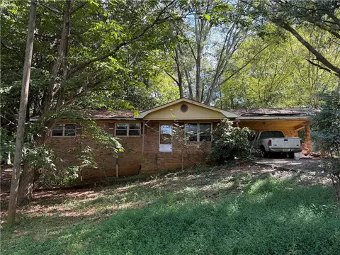 17 S Trl, Dallas, GA 30157