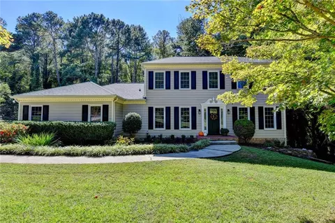 2780 Jo Beth Dr, Lawrenceville, GA 30044