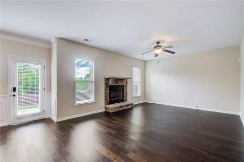 Living - 344 Mango Ct, Mcdonough, GA 30253 photo 5 of 6