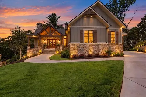 30 Overlook Cv, Dahlonega, GA 30533