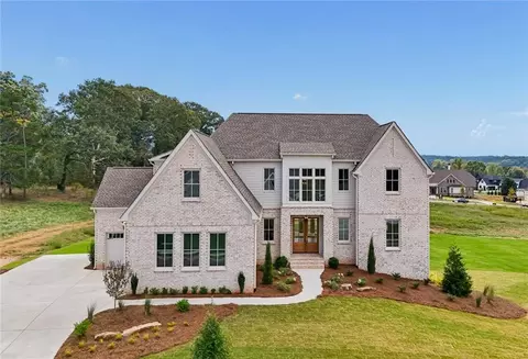 1983 Malcom Estates Dr, Bogart, GA 30622