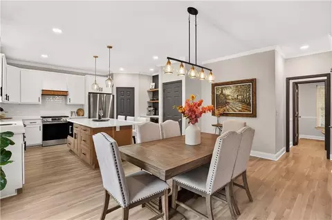 Dining - 1585 Roper Rd, Canton, GA 30115 photo 1 of 3