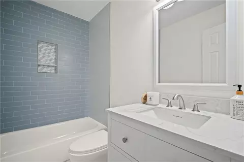 Bath - 1585 Roper Rd, Canton, GA 30115 photo 5 of 6