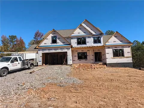 1560 Willowbend Pl, Monroe, GA 30655