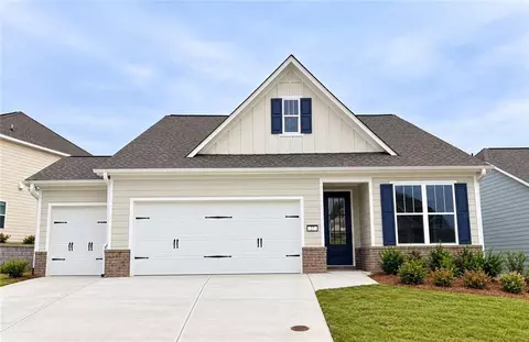 27 Masters Dr, Villa Rica, GA 30180