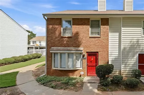 236 Mill Crk, Roswell, GA 30076