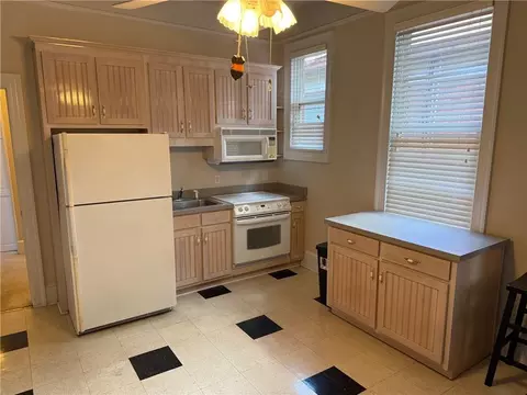 Kitchen - 340 Orange St, Macon, GA 31201 photo 1 of 2