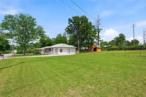 Exterior - 1902 Mural Cir, Morrow, GA 30260 photo 5 of 10