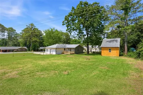Exterior - 1902 Mural Cir, Morrow, GA 30260 photo 8 of 10