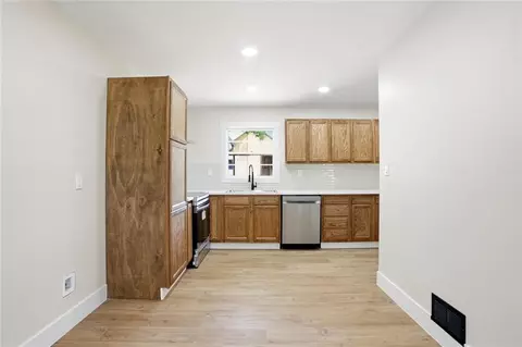 Kitchen - 1902 Mural Cir, Morrow, GA 30260 photo 2 of 2