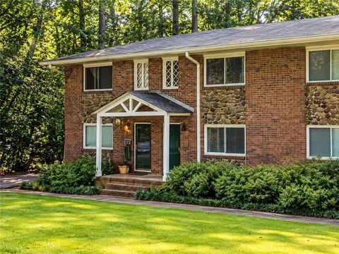 2412 Peachwood Cir NE #2, Atlanta, GA 30345