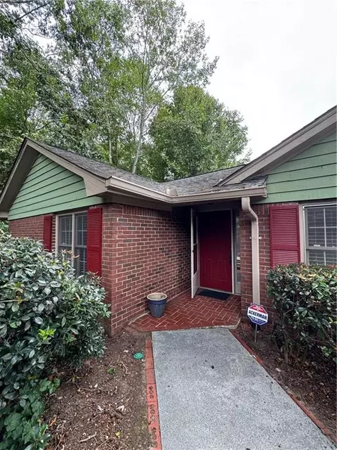 6306 Deerings Holw, Peachtree Corners, GA 30092